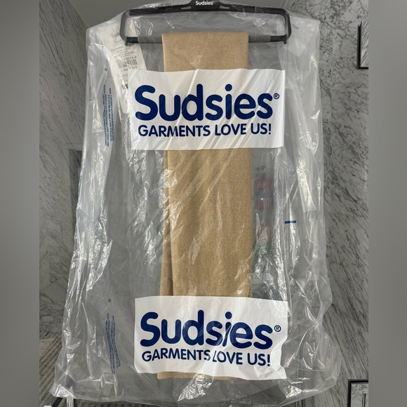 SER.O.YA Henne Metallic Dress in Gold – Size Small - Picture 5 of 6